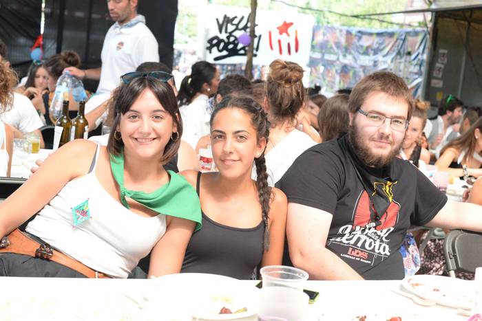 Aldai plaza txiki geratu da  75 1503894417108