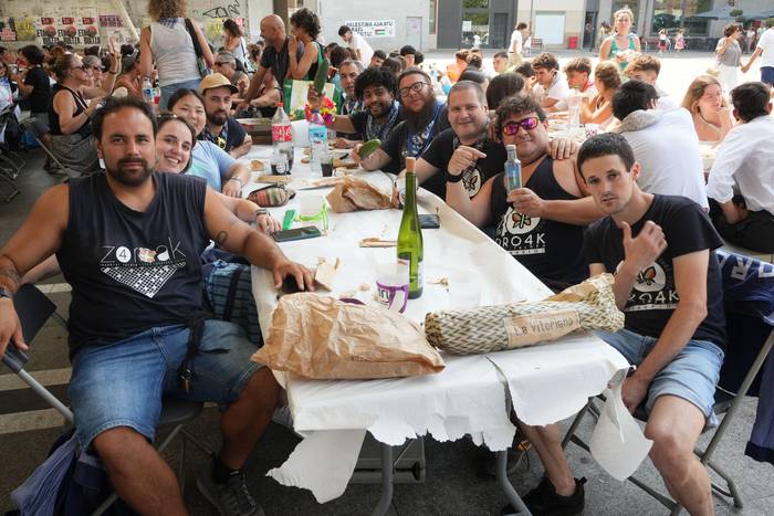 Paella txapelketarekin ekin  44 1755463024895