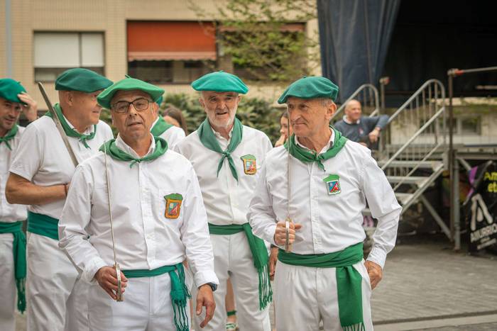 Dantza Lagunak kuadrillaren  4 1776520599558