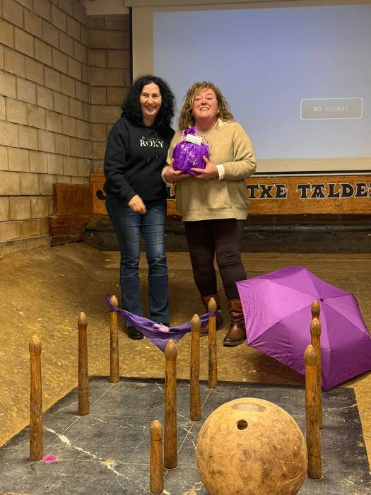 25 parte hartzaile eta giro  4 1772838867943