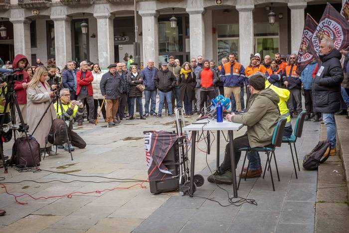 Kaleratutako langile guztiak 6 1771505096544