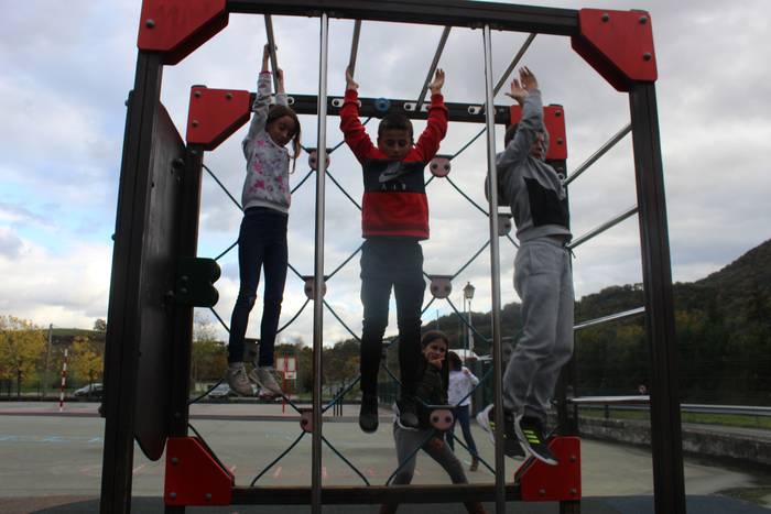 ARGAZKIEKIN JOLASEAN 12 1511250928584