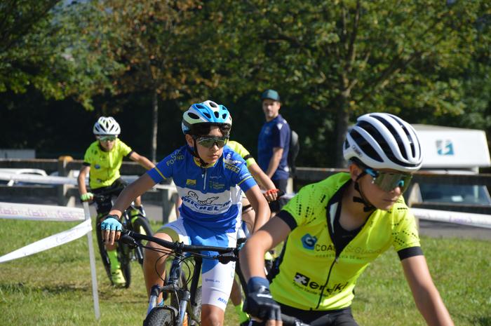 Eskolarteko txirrindularien  17 1687600639691