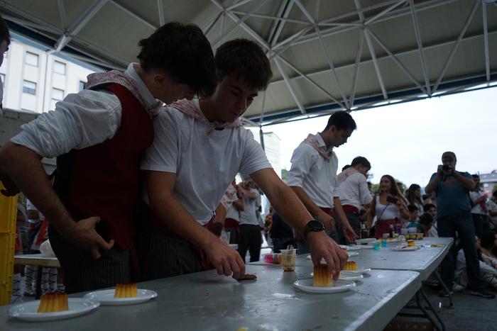 Flan-xurga lehiaketak gatza  3 1756312705951