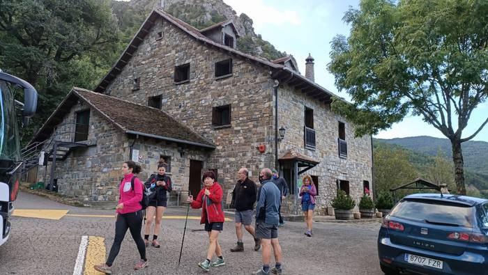 Euriari aurre eginez Castill 4 1632500815144