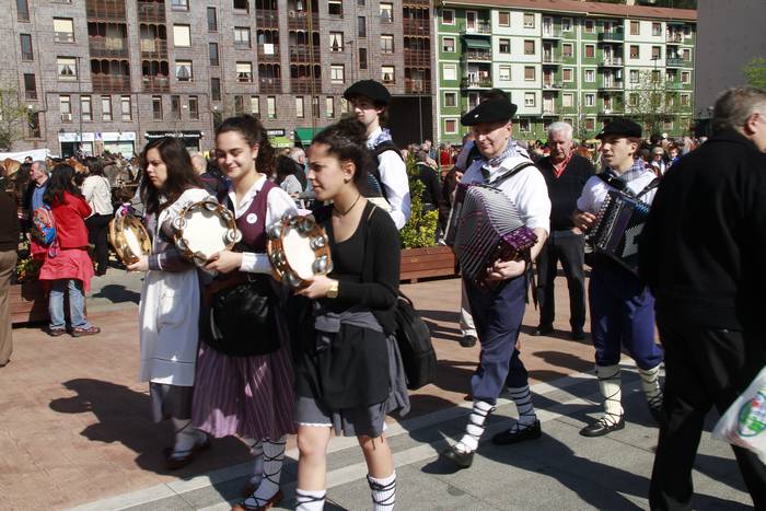 Dolumin Barikuak eta Korrika 22 1491597513616