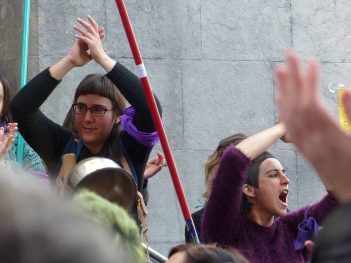 Greba feministaren goizeko t 122 1520512776727