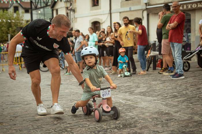 Bizikletak irudimenez jantzi 28 1757325717186