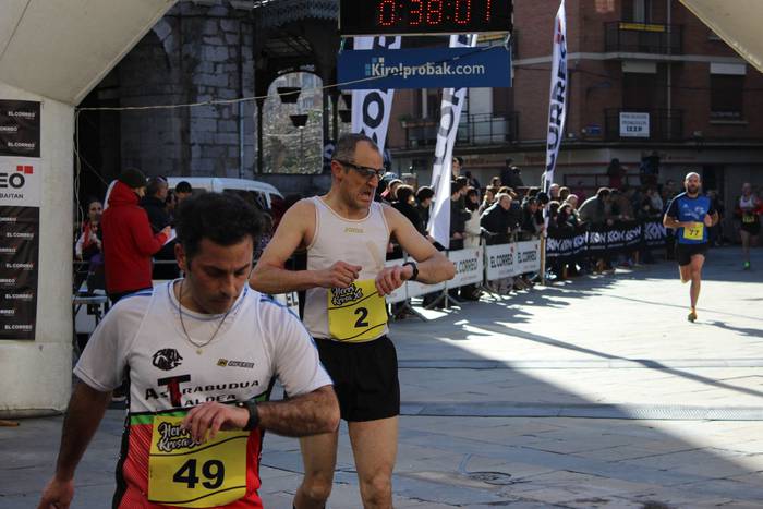 300 korrikalari baino gehiag 65 1517150247208