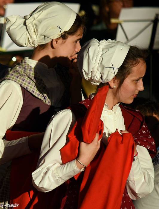 Itxarkundia dantza taldeak e 1 1498128202002