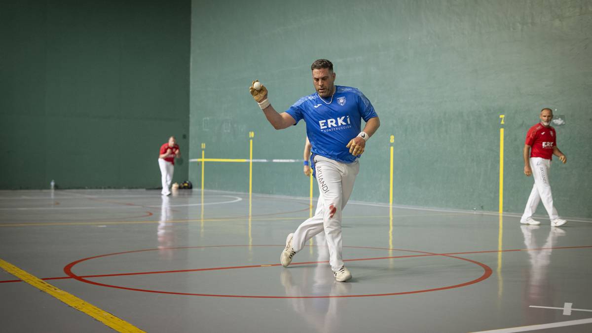 Pilotaren mitoak elkartuko dira Urduñako Jai Alai Pilotalekuan