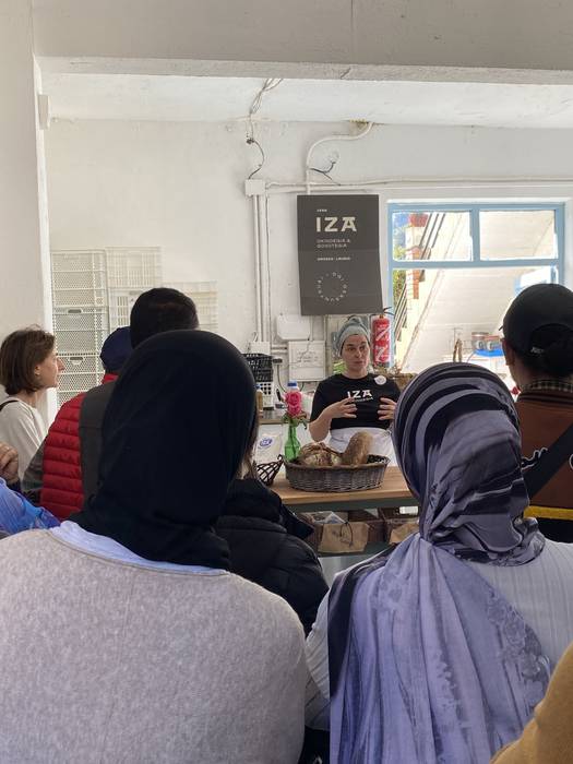 55 lagun bildu zituen bigarr 26 1763132255960