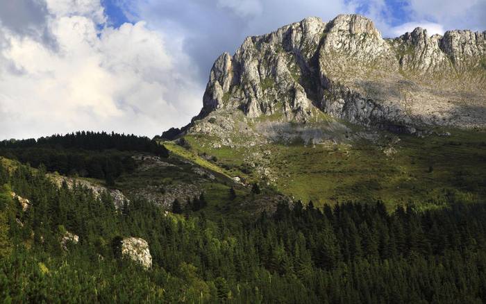 Gorbeiako Parke Naturala, Bidaia-Irakurleen National Geographic Sarietarako hautagaia