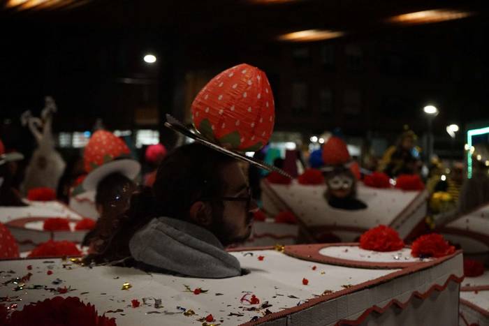 Irudimenez bete dituzte Amur 52 1771098591097