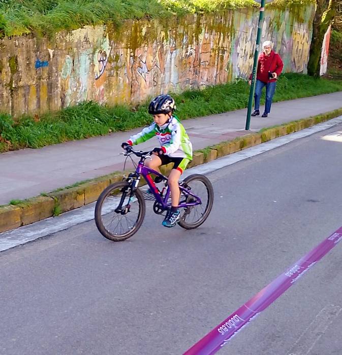 Txirrindulari gazteek erloju 6 1771856137417