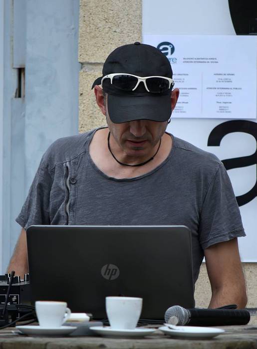 Zumba dantzatzeko elkartu zi 10 1498479702879