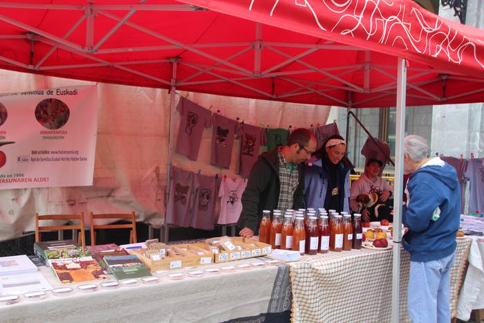 Azoka agroekologikoa ospatu  32 1556394139874