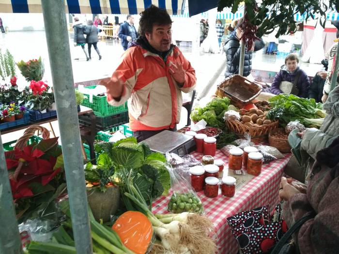 Gabonetako elkartasun azokak 7 1513599124698