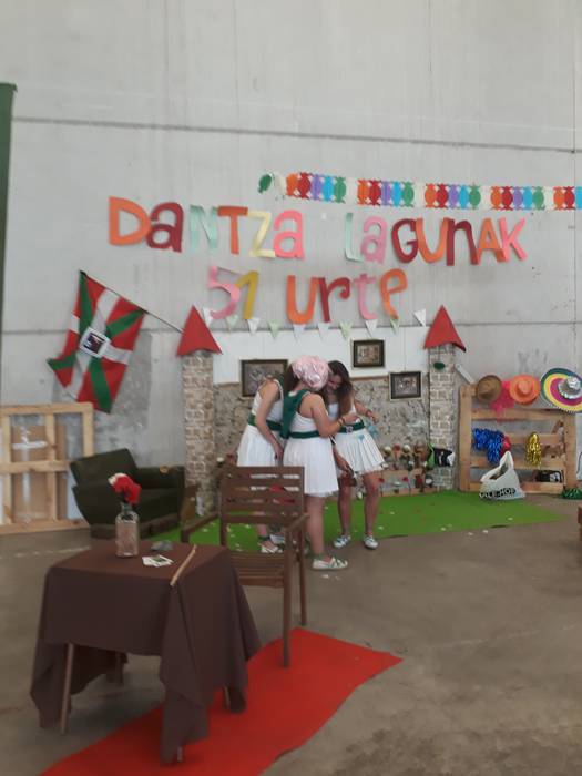 Dantza Lagunak taldeak 51. u 28 1498038030093