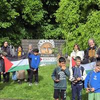 Laudioko ikastetxeak olibondo bana landatzen ari dira Israelek eraildako ume palestinarrak oroitzeko