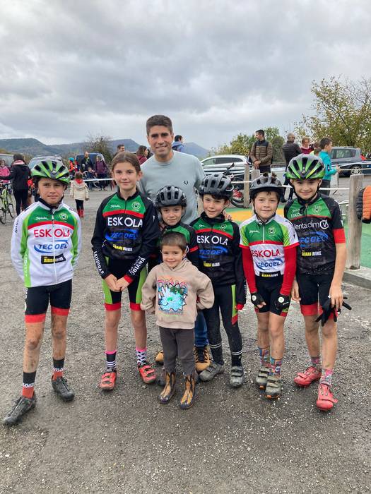 150 gazte inguruk parte hart 10 1762672316511