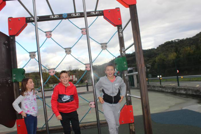 ARGAZKIEKIN JOLASEAN 11 1511250896410