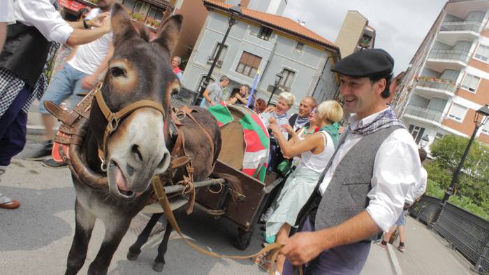 Suziria piztuta lehertu da j 39 1502803764509