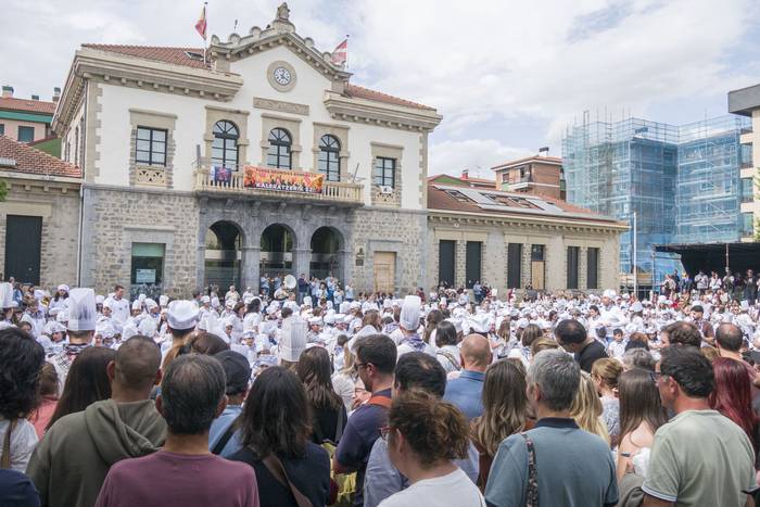 Ehunka ikaslek danbor hotsek 32 1777043666571