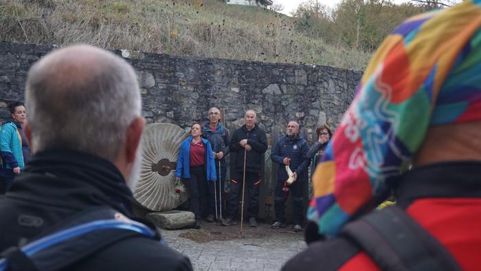 Omenaldiek bereziki hunkigar 25 1765401281075