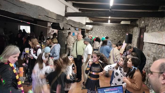 Aretako Kultura Etxeak hartu 8 1771018527630