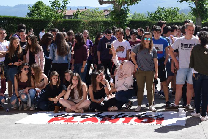 Zaraobe Ikasleek eginiko pla 17 1495629802506