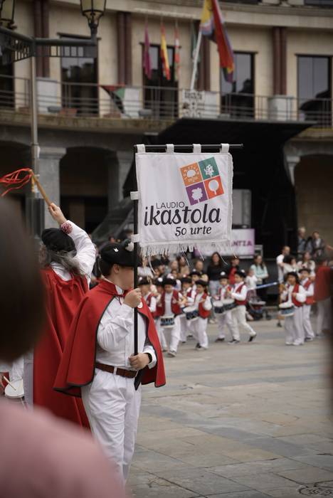 Hezkuntza komunitateak eman  30 1777063533559