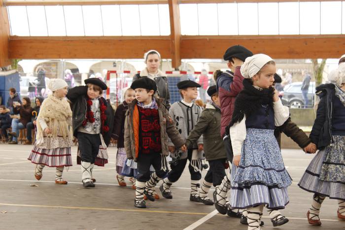 Dantzari Egunak herriguneko  7 1521466155641