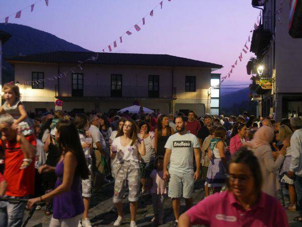 Ana Perezen pregoiari jarrai 54 1567196162510