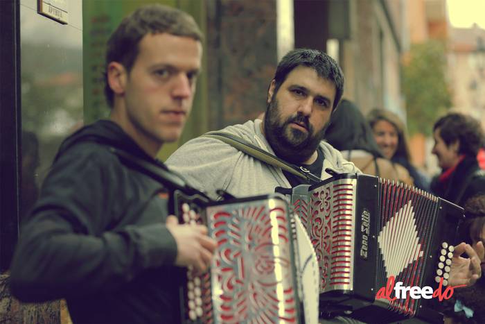 AlFREEdo elkartasun eguna, i 14 1486918376132