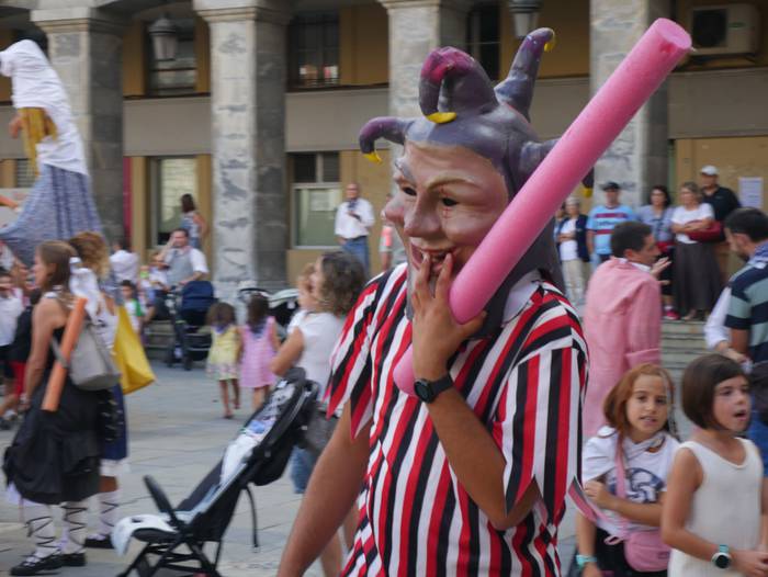 Dantza eta sua uztartu zitue 28 1661604211395