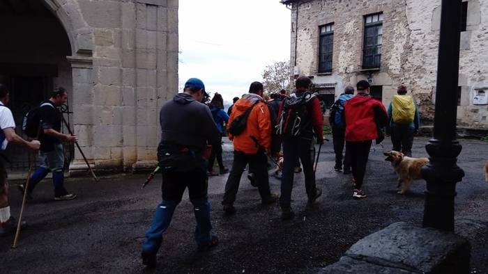 Goizetik gauera arte luzatu  56 1510556340807