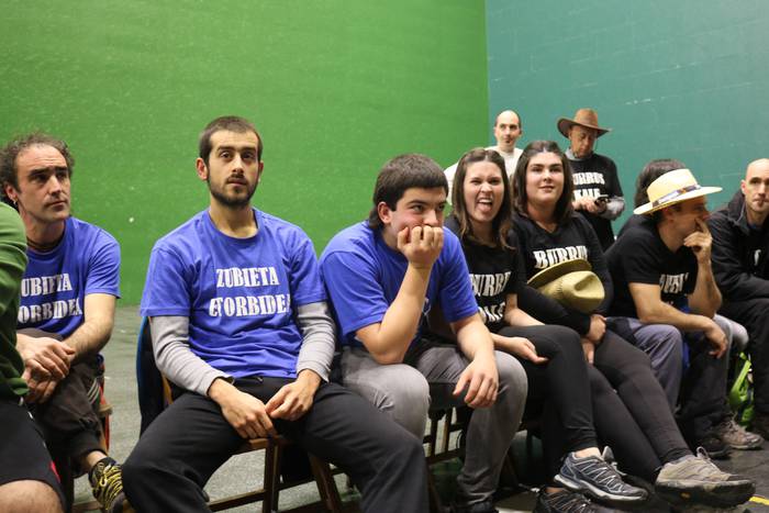 Andra Mari garaile kaleen ar 52 1515361446646