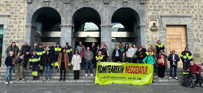 "Mobilizazio mugagabea" abiatu dute Amurrioko Udaleko langileek "negoziazio eraginkorra" eskatzeko