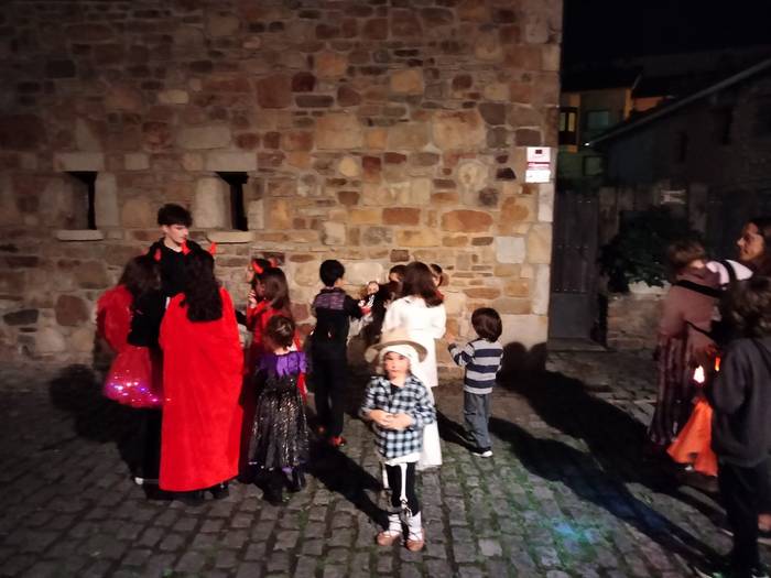 Aiaraldeko hamaika txokotara 48 1761963980064