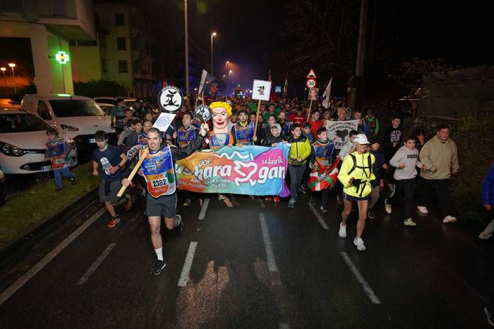 Aldarrikapenez eta pirotekni 103 1774615498883