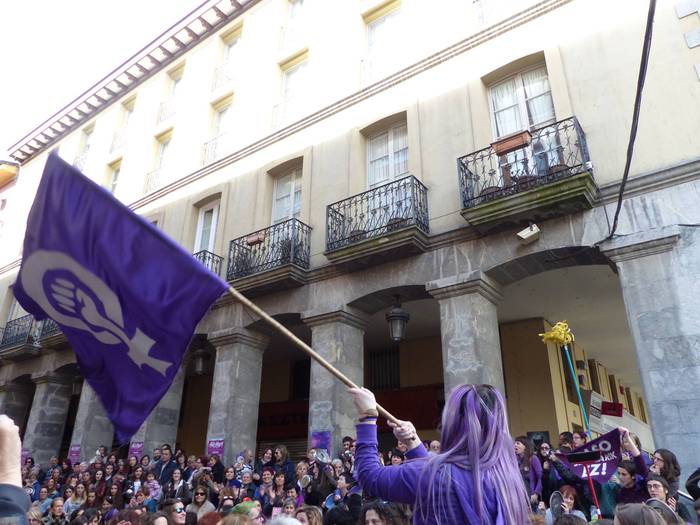 Greba feministaren goizeko t 118 1520512748184