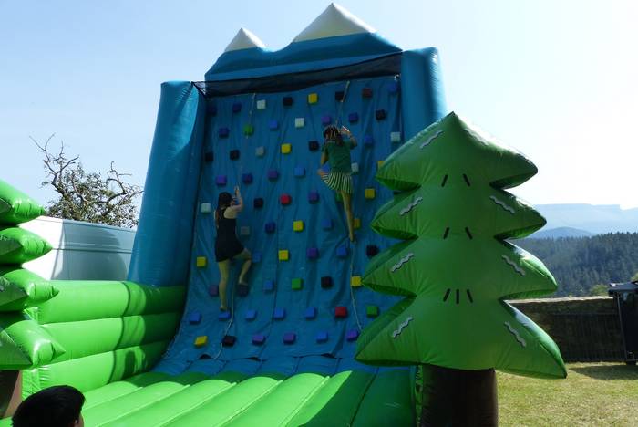 Andra Mari Zuriaren jaiak je 17 1754900929518