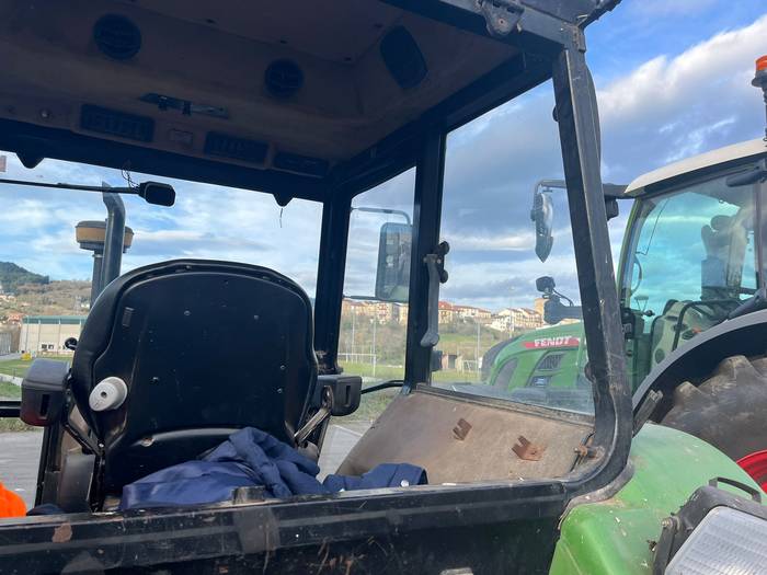 "Traktorada" egin dute Artzi 14 1768766470289