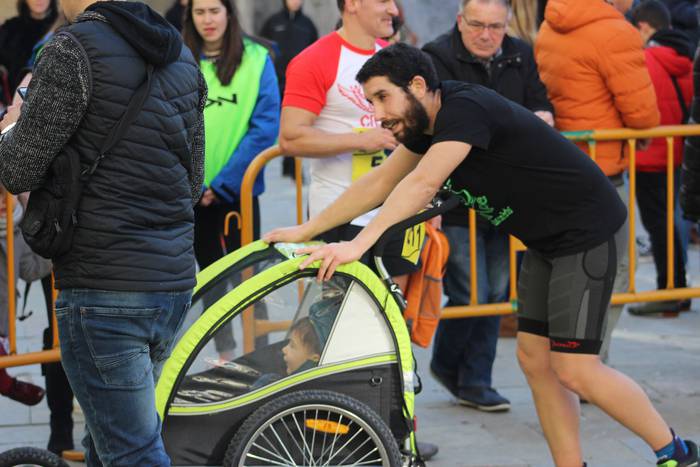 300 korrikalari baino gehiag 90 1517150473284