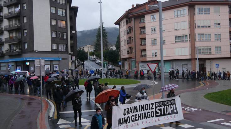 Mobilizazioak antolatu dituzte Euskal Herrian, "ANkerkeriari Stop! Aitor eta Galder aske!" lemapean