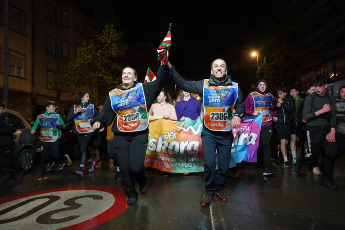 Aldarrikapenez eta pirotekni 126 1774615566181