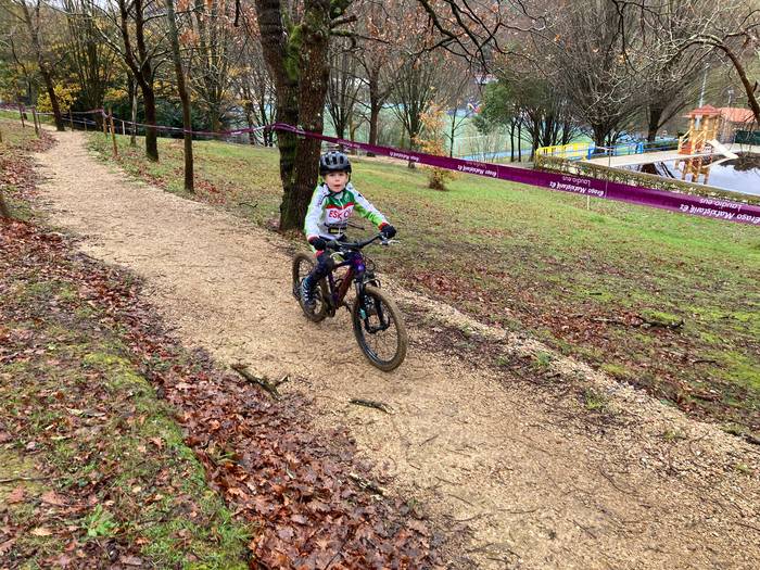 Zirkuitu gogorra izan zuten  12 1768228038906