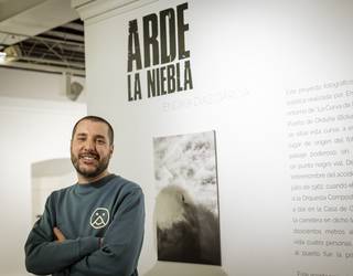 Urduñara iritsiko da Endika Diazen "Arde la niebla" erakusketa
