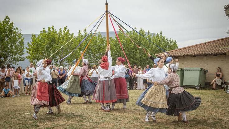 Aiararren topaleku izan da Etxaurrengo jaia